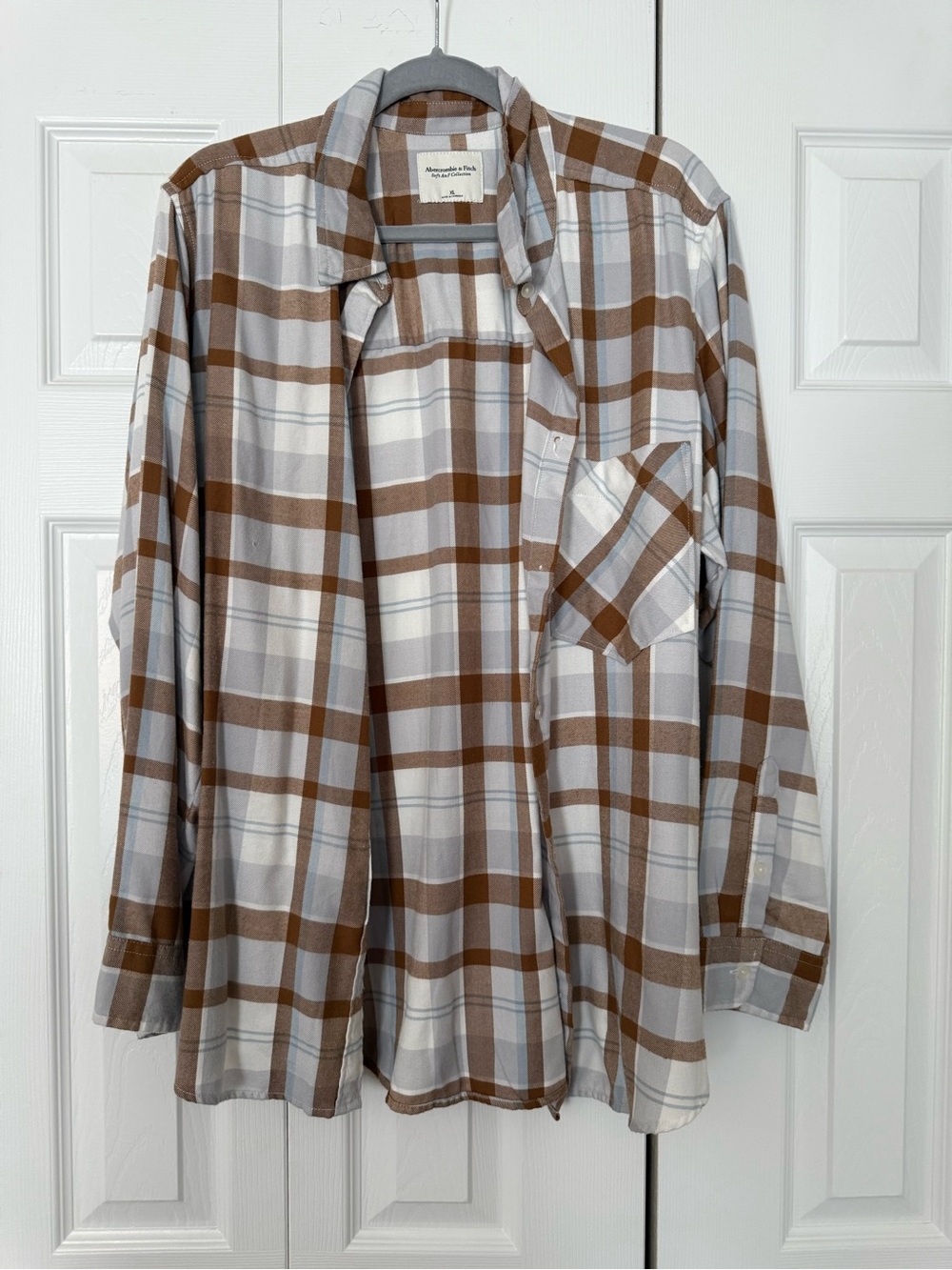 Abercrombie & Fitch Brown, Grey and White Plaid Women’s Button-Up Shirt
